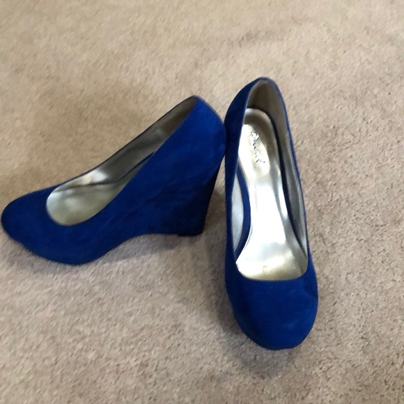 Qupid Shoes - Electric blue wedges